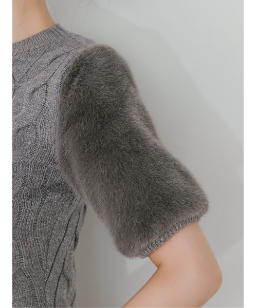 アームファーケーブルニットミニワンピース（ワンピース