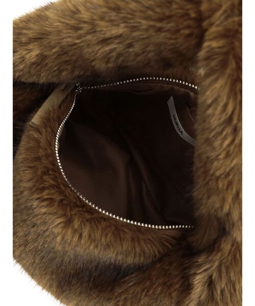 MURUA（ムルーア）の「フェイクファーバッグ（ハンドバッグ・レディース・ブラウン・FREE）」の4枚目の写真