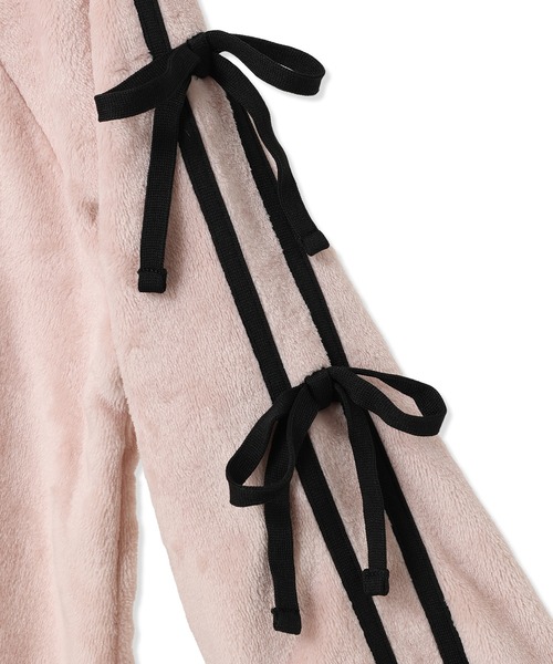 Amourire girl（アムリールガール）の「ラムフリース 袖リボンチュニックプルオーバー（スウェット・キッズ・ピンク/オフホワイト・160cm/150cm/140cm/130cm）」の9枚目の写真