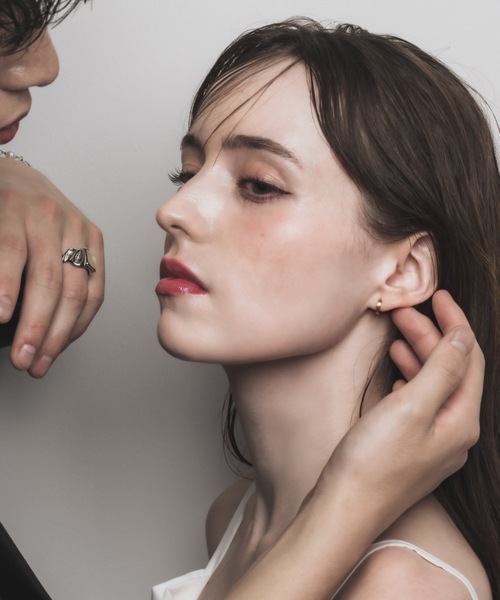 muku（ムク）の「PIERCE/MAT HOOP（ピアス（両耳用）・メンズ・シルバー/ゴールド・FREE）」の12枚目の写真