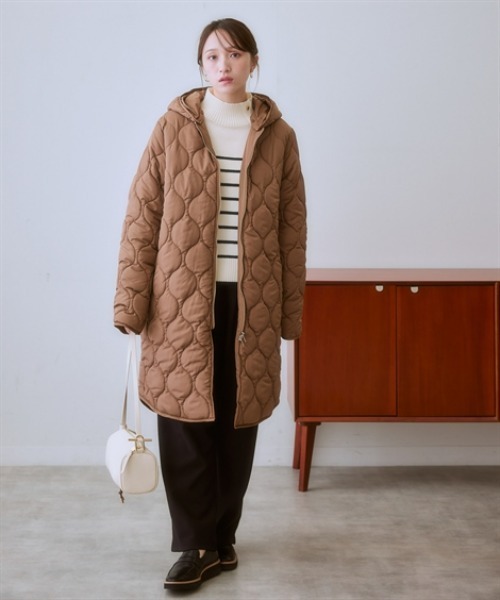 nissen（ニッセン）の「2WAYウェーブキルト裏ボアフーデットコート＜大きいサイズ有＞（その他アウター・レディース・モカ/チャコールグレー/ブラック/カーキ・S/M/L/LL/3L）」の15枚目の写真