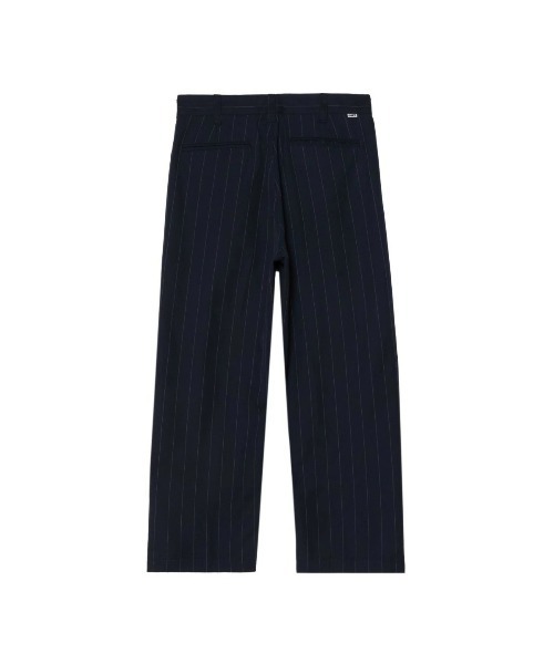 OBEY(オベイ)の「OBEY DEAN STRIPE PLEATED PANT(オベイ ディーン ストライプ プリーテッド パンツ)(スラックス・メンズ・ブラウン系/ネイビー系・30/32/34)」の4枚目の写真