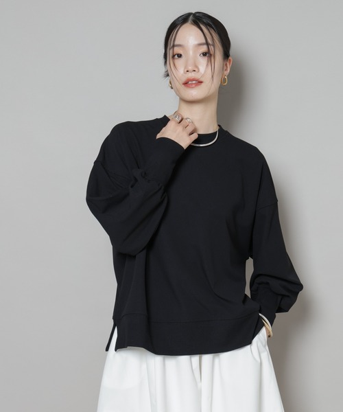 NANO universe(ナノユニバース)の「サカリバカットワイドクルーネックトップス(セットアップ可)(Tシャツ/カットソー・レディース・ブラック/ブラウン/ベージュ・FREE)」の1枚目の写真