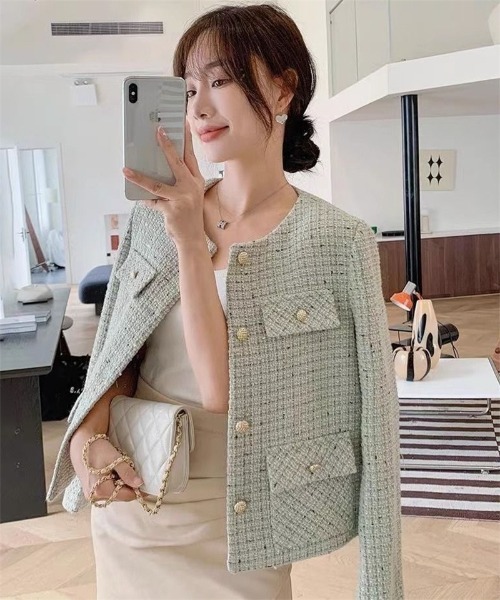 Ritzy（リッツィー）の「ゴールドボタン ノーカラーツィードジャケット（ノーカラージャケット・レディース・ミント/ホワイト・M/L）」の3枚目の写真