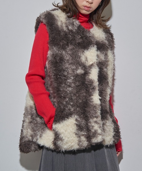 MAISON BREEZE reveur(メゾンブリーズレヴール)の「【MAISON BREEZE reveur】グラデーションファーベスト trc(ベスト・レディース・モカ/ブラウン/ブラック・FREE)」の7枚目の写真