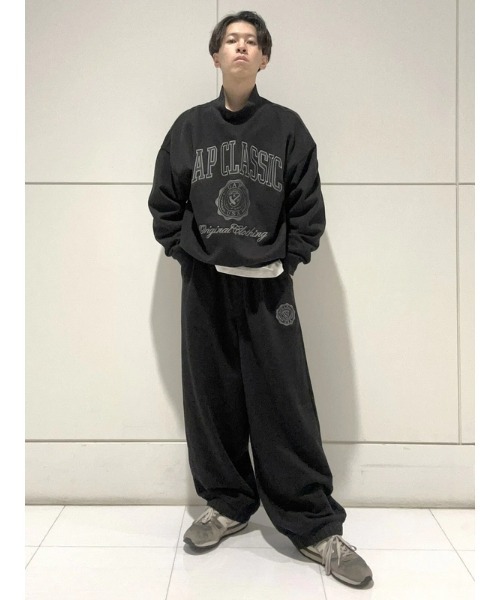 GAP(ギャップ)の「ヴィンテージソフトモックネック クロップド GAPロゴ スウェットシャツ(スウェット・メンズ・グリーン/アイボリー/ブラック・XS/S/M/L/XL)」の13枚目の写真