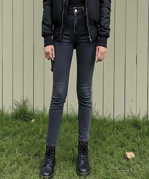 cammie(キャミー)の「ストレッチデニムパンツ(デニムパンツ・レディース・ライトブルー/インディゴブルー/ダークグレー・M/L)」の7枚目の写真