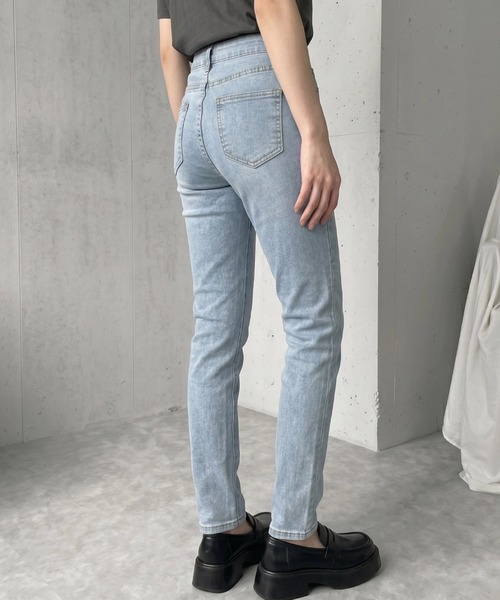 cammie(キャミー)の「ストレッチデニムパンツ(デニムパンツ・レディース・ライトブルー/インディゴブルー/ダークグレー・M/L)」の11枚目の写真