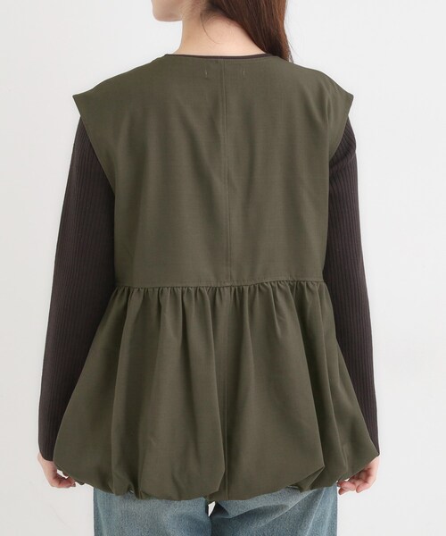 SHOO・LA・RUE（シューラルー）の「【S-LL】美シルエット 裾バルーンシルエットジレ（ベスト・レディース・ダークブラウン/チャコールグレー・01/02/03/04）」の17枚目の写真