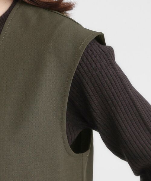 SHOO・LA・RUE（シューラルー）の「【S-LL】美シルエット 裾バルーンシルエットジレ（ベスト・レディース・ダークブラウン/チャコールグレー・01/02/03/04）」の12枚目の写真