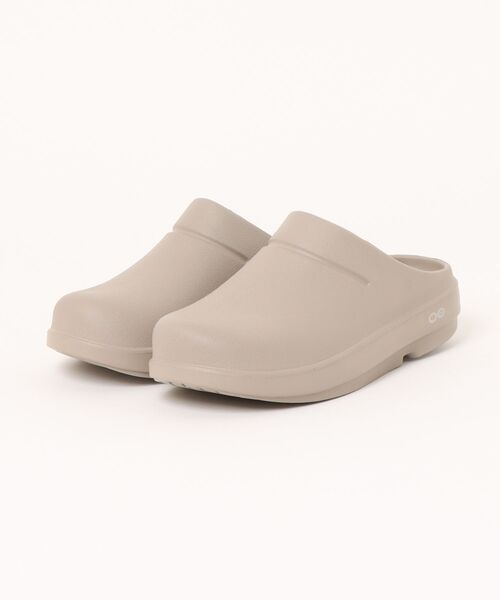 OOFOS(ウーフォス)の「【Ca】OOFOS Oocloog(サンダル・レディース・ブラック/ヘザーグレー・S/M)」の1枚目の写真