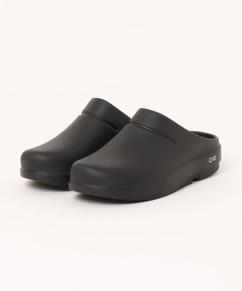 OOFOS(ウーフォス)の「【Ca】OOFOS Oocloog(サンダル・レディース・ブラック/ヘザーグレー・S/M)」の2枚目の写真