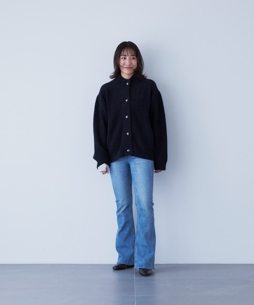 YANUK（ヤヌーク）の「ブーツカット（デニムパンツ・レディース・ライトブルー・21inch/22inch/23inch/24inch/25inch/26inch/27inch）」の2枚目の写真