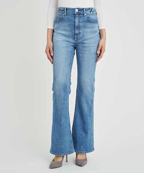 YANUK（ヤヌーク）の「ブーツカット（デニムパンツ・レディース・ライトブルー・21inch/22inch/23inch/24inch/25inch/26inch/27inch）」の5枚目の写真