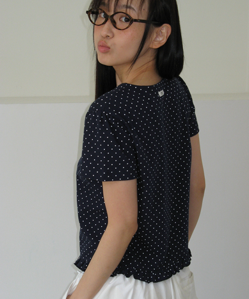 RONRON(ロンロン)の「DOT RUFFLE HALF SLEEVE T SHIRT NAVY(Tシャツ/カットソー・レディース・その他・FREE)」の4枚目の写真