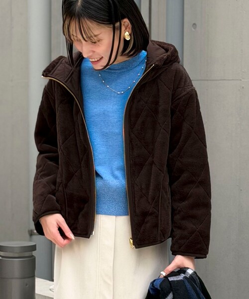 MICO COULIER（ミコクリエ）の「《リバーシブル》パネトレーションファーキルトジャケット（ブルゾン・レディース・ブラウン/グレイッシュベージュ・38）」の6枚目の写真