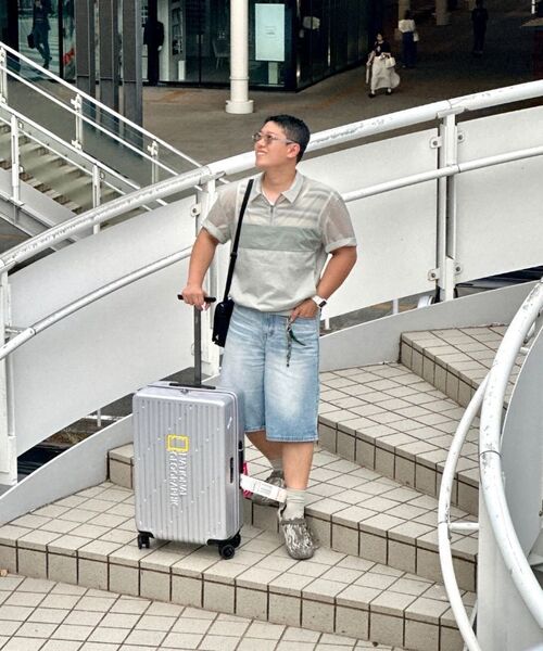 DNSR(ディーエヌエスアール)の「シグニチャーバミューダデニムパンツライトブルー(その他パンツ・メンズ・その他・LARGE/MEDIUM/SMALL/X-LARGE)」の4枚目の写真