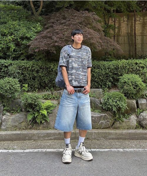 DNSR(ディーエヌエスアール)の「シグニチャーバミューダデニムパンツライトブルー(その他パンツ・メンズ・その他・LARGE/MEDIUM/SMALL/X-LARGE)」の8枚目の写真