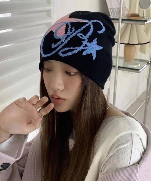 Port（ポート）の「【 IMARI / イマリ 】 スター ＆ ロゴ ジャカード ニット ビーニー #（ニットキャップ/ビーニー・レディース・ブラック/ブラック系その他・FREE）」の2枚目の写真