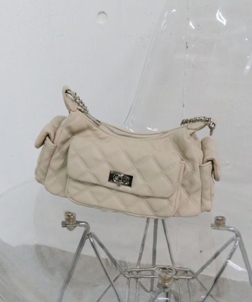 archives（アルシーヴ）の「キルトポケットバッグ（ショルダーバッグ・レディース・アイボリー/ブラック/ワイン・FREE）」の14枚目の写真