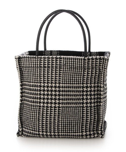 cache cache(カシュ カシュ)の「VERYコラボ カシュカシュ cachecache / ウールリバーシブルチェックトートバッグ(トートバッグ・レディース・レッド/ブラック・FREE)」の7枚目の写真