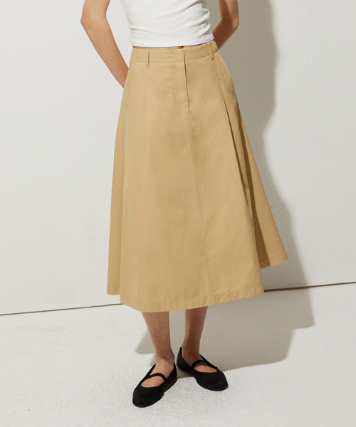 LADY VOLUME（レディーボリューム）の「COTTON FLARED SKIRT_BEIGE（スカート・レディース・その他・MEDIUM/SMALL）」の2枚目の写真