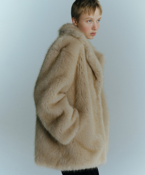 PURE FUR COAT - BEIGE（ムートンコート）｜EN OR（エンオール）の