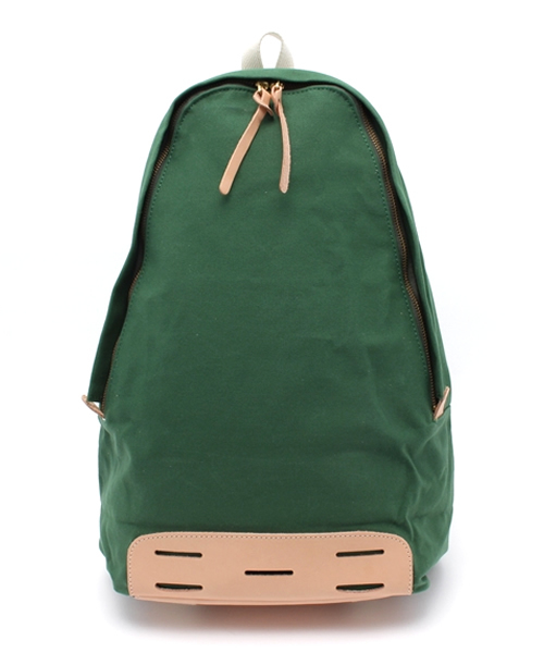 Butler Verner Sails(バトラーヴァーナーセイルス)の「Butler Verner Sails バトラーバーナーセイルズ / 10号パラフィンヌメ革デイパック リュックサック / JA-1509-2(バックパック/リュック・メンズ・ベージュ/グリーン/キャメル/ブラック・FREE)」の4枚目の写真