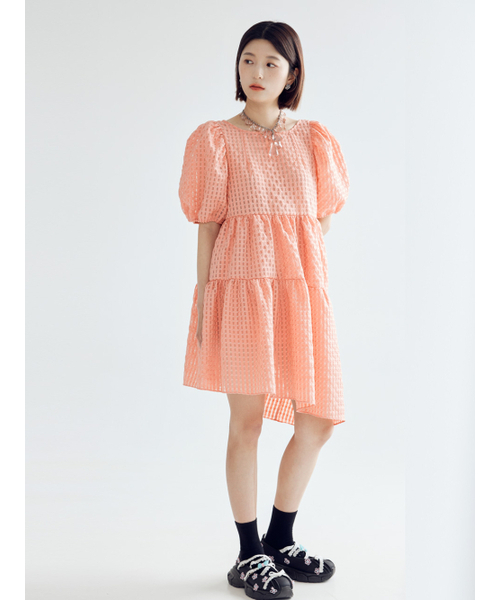 BOMNAL BOUTIQUE（ボムナルブティック）の「チェックパフラインミディドレス_ピーチ（ワンピース・レディース・その他・FREE）」の2枚目の写真