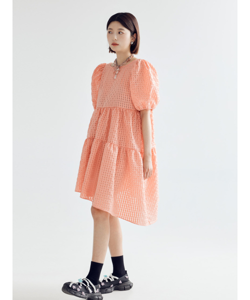 BOMNAL BOUTIQUE（ボムナルブティック）の「チェックパフラインミディドレス_ピーチ（ワンピース・レディース・その他・FREE）」の3枚目の写真
