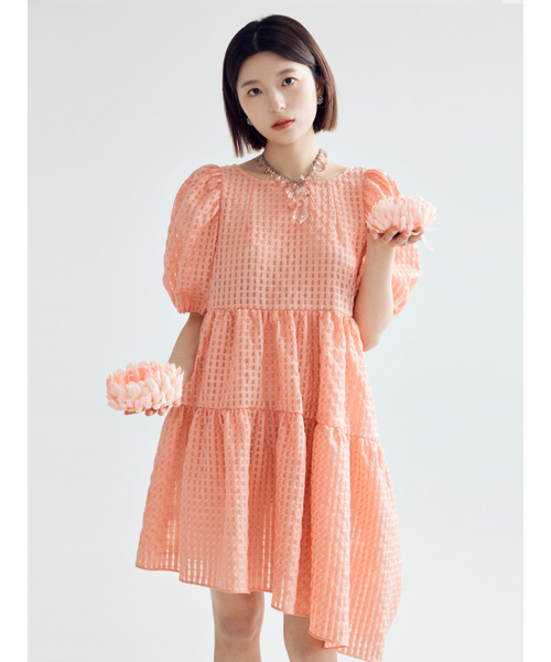 BOMNAL BOUTIQUE（ボムナルブティック）の「チェックパフラインミディドレス_ピーチ（ワンピース・レディース・その他・FREE）」の5枚目の写真
