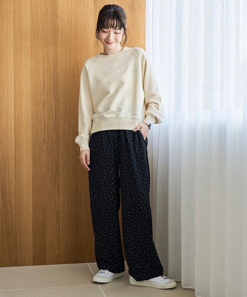 PENNEYS（ぺニーズ）の「【PENNEYS（ぺニーズ）別注】ロゴ刺繍 裏毛ラグランスウェット（スウェット・レディース・クリーム/ナチュラル/ライトブルー/ネイビー・M/L）」の11枚目の写真