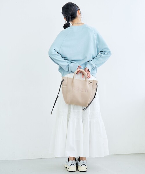 PENNEYS（ぺニーズ）の「【PENNEYS（ぺニーズ）別注】ロゴ刺繍 裏毛ラグランスウェット（スウェット・レディース・クリーム/ナチュラル/ライトブルー/ネイビー・M/L）」の17枚目の写真