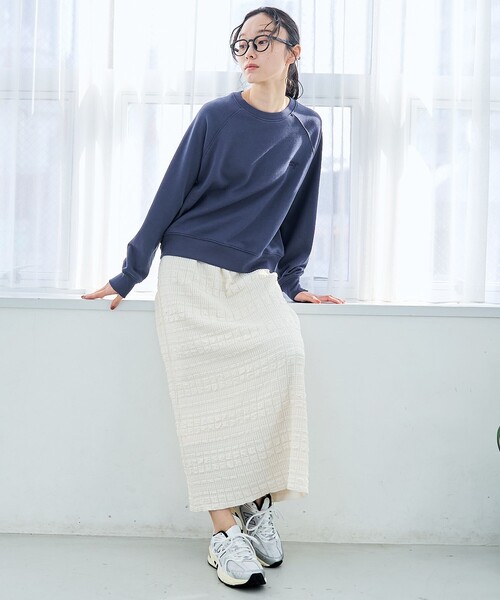 PENNEYS（ぺニーズ）の「【PENNEYS（ぺニーズ）別注】ロゴ刺繍 裏毛ラグランスウェット（スウェット・レディース・クリーム/ナチュラル/ライトブルー/ネイビー・M/L）」の21枚目の写真