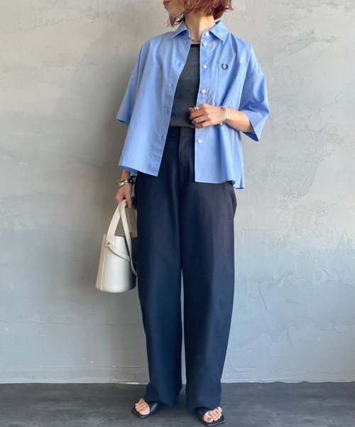 FRED PERRY（フレッドペリー）の「【WEB先行予約】[FRED PERRY/フレッドペリー] 別注 ワンポイントロゴ刺繍 シアーシャツ（シャツ/ブラウス・レディース・ホワイト/オートミール/ブルー/ブラック・10）」の11枚目の写真