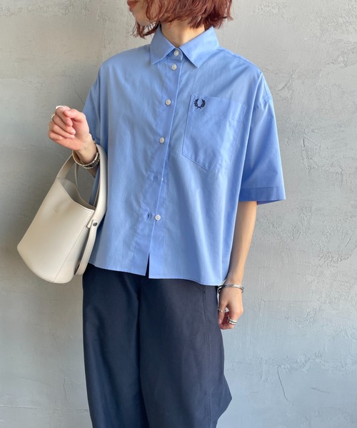 ◎状態良好【FRED PERRY】半袖シャツ/刺繍ロゴ/ライトブルー/M相当 FredPerryフレッドペリー】ポロシャツ 水色ライトブルー 刺繍ロゴ L