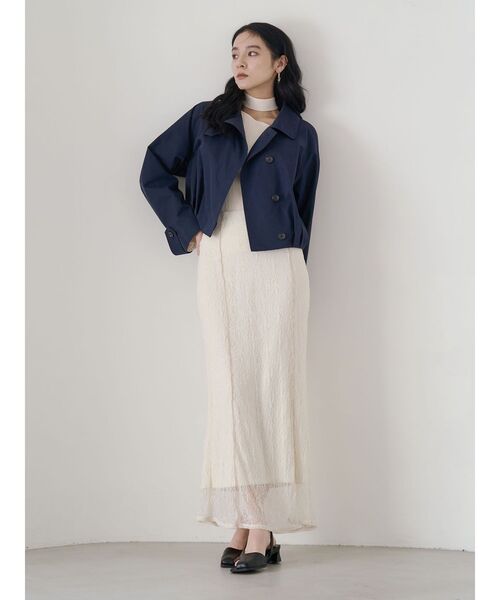 LAGUNAMOON（ラグナムーン）の「タックヘムトレンチライクショートブルゾン（ブルゾン・レディース・ベージュ/ネイビー・FREE）」の5枚目の写真