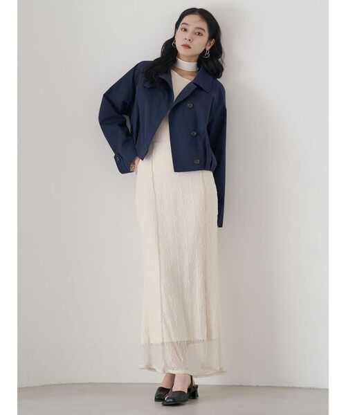 LAGUNAMOON（ラグナムーン）の「タックヘムトレンチライクショートブルゾン（ブルゾン・レディース・ベージュ/ネイビー・FREE）」の6枚目の写真