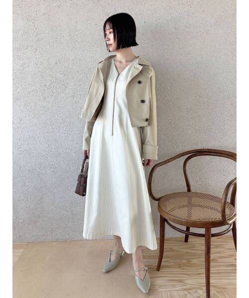 LAGUNAMOON（ラグナムーン）の「タックヘムトレンチライクショートブルゾン（ブルゾン・レディース・ベージュ/ネイビー・FREE）」の22枚目の写真