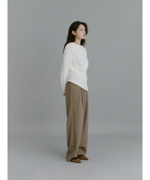 Yuje(ユジェ)の「NOMA DRAPE SHIRTS (3color,2size)(シャツ/ブラウス・レディース・ブラック/ダークブラウン/アイボリー・SMALL/MEDIUM)」の6枚目の写真