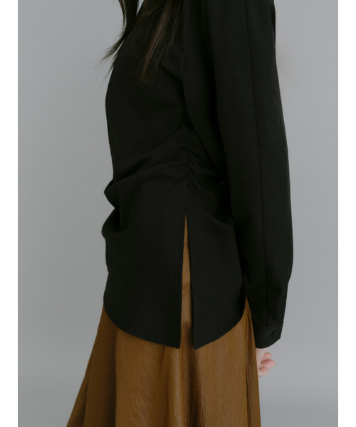 Yuje(ユジェ)の「NOMA DRAPE SHIRTS (3color,2size)(シャツ/ブラウス・レディース・ブラック/ダークブラウン/アイボリー・SMALL/MEDIUM)」の14枚目の写真