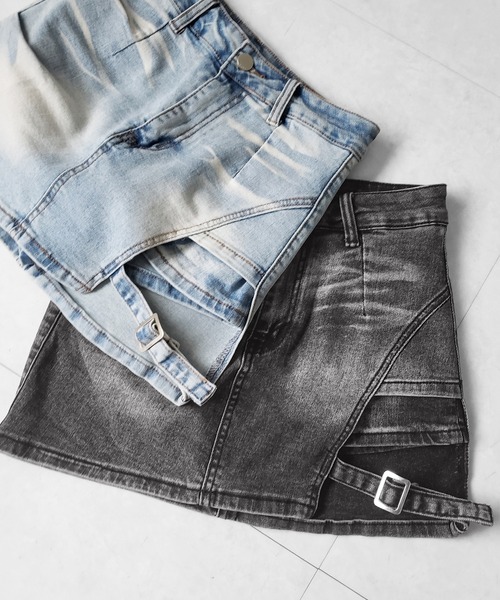 me+em select（ミームセレクト）の「【 インパン裏地付 】カットアウトベルトストラップデニムミニスカパン ／ cutout belt strap denim mini skirt pants（デニムスカート・レディース・ブラック/ブルー・SMALL/MEDIUM/LARGE）」の7枚目の写真