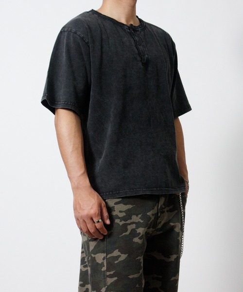 NYLAUS(ナイラス)の「【Nylaus】ヘンリーネック 半袖Tシャツ ヴィンテージ加工(Tシャツ/カットソー・メンズ・ホワイト/ブラック/ブラック系その他・L/M)」の13枚目の写真