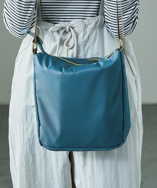 Fashion Letter(ファッションレター)の「6ポケット 縦型ショルダーバッグ(ショルダーバッグ・レディース・チャコールグレー/ブラック/ブルーグリーン/グレイッシュベージュ・FREE)」の18枚目の写真