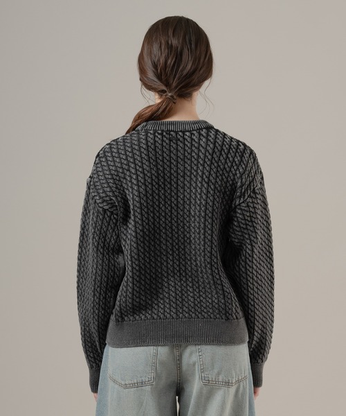 Levi's（リーバイス）の「Levi's/リーバイス LEILAH ケーブルクルーネックセーター（ニット/セーター・レディース・ブラック・XS/S/M）」の3枚目の写真