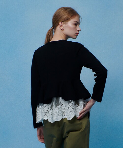 LOULOU WILLOUGHBY（ルルウィルビー）の「【LOULOU WILLOUGHBY】レースレイヤーペプラムカーディガン（カーディガン/ボレロ・レディース・オフホワイト/ブラック/グレー系その他・2）」の9枚目の写真