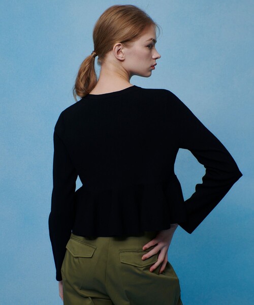 LOULOU WILLOUGHBY（ルルウィルビー）の「【LOULOU WILLOUGHBY】レースレイヤーペプラムカーディガン（カーディガン/ボレロ・レディース・オフホワイト/ブラック/グレー系その他・2）」の4枚目の写真