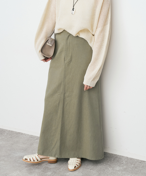 Spick & Span（スピックアンドスパン）の「ウォッシュドツイルナロースカート（スカート・レディース・オリーブ/アイボリー/ベージュ・40/38/36）」の3枚目の写真