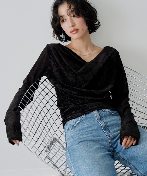 NOGLE（ノグル）の「【NOGLE/ノグル】シア―ベロアドレープロンT（Tシャツ/カットソー・レディース・ホワイト/ブラック/グレー/ダークブラウン・FREE）」の5枚目の写真