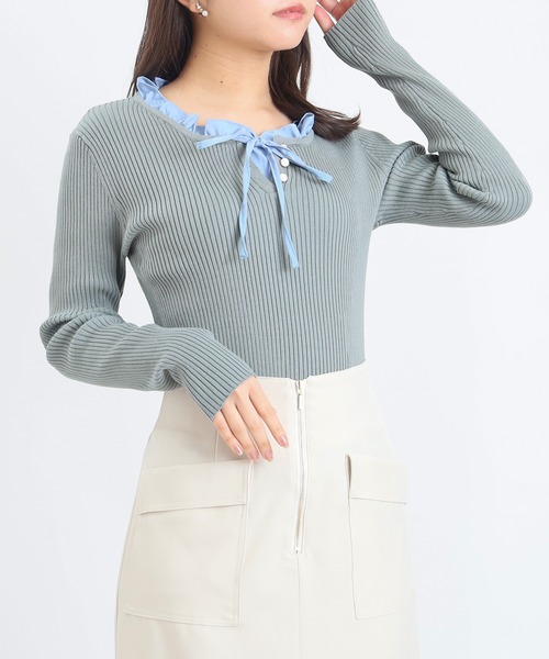 ASTORIA ODIER（アストリアオディール）の「イミテーションフリルリブニット　(300日着られるニット/イージーケア/ウォッシャブル)（ニット/セーター・レディース・ピンクベージュ/ライトグレー/ネイビー・MEDIUM）」の4枚目の写真